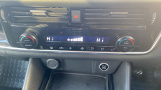 Nissan Qashqai 1.3 DiG-T MH N-Connecta 5dr Petrol Hatchback